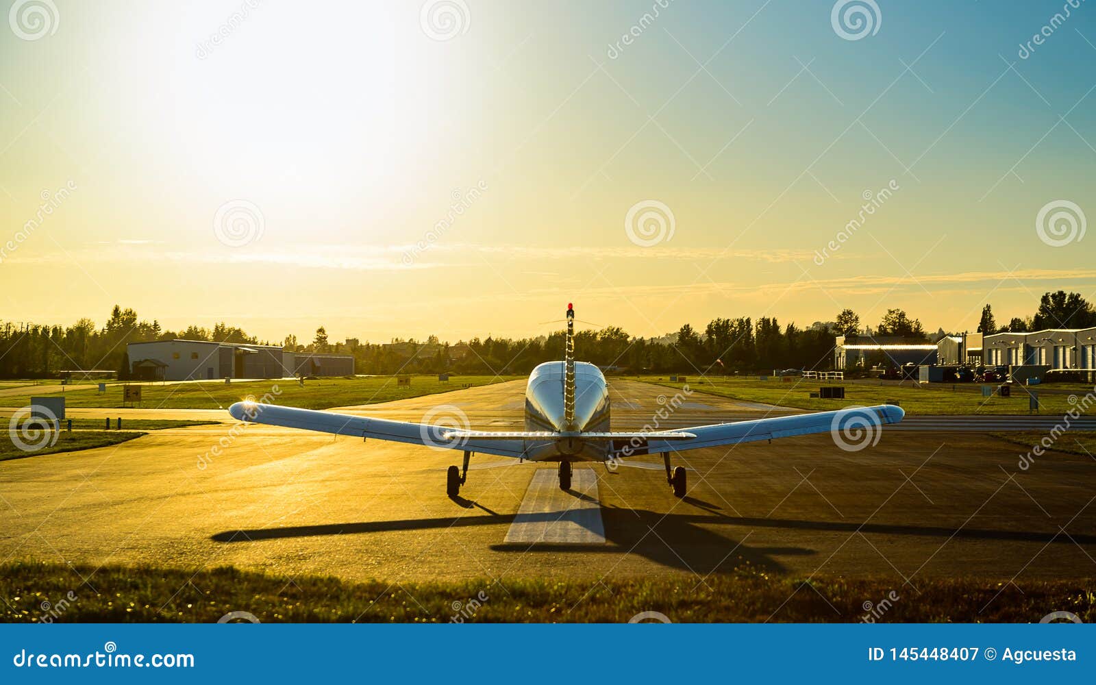 30 779 Plane Small Photos Free Royalty Free Stock Photos From Dreamstime