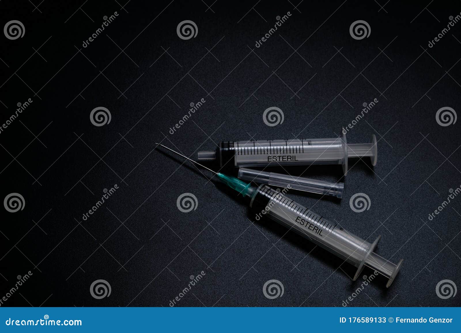 Sharp And Hollow Needle Of The Syringe RoyaltyFree Stock Image
