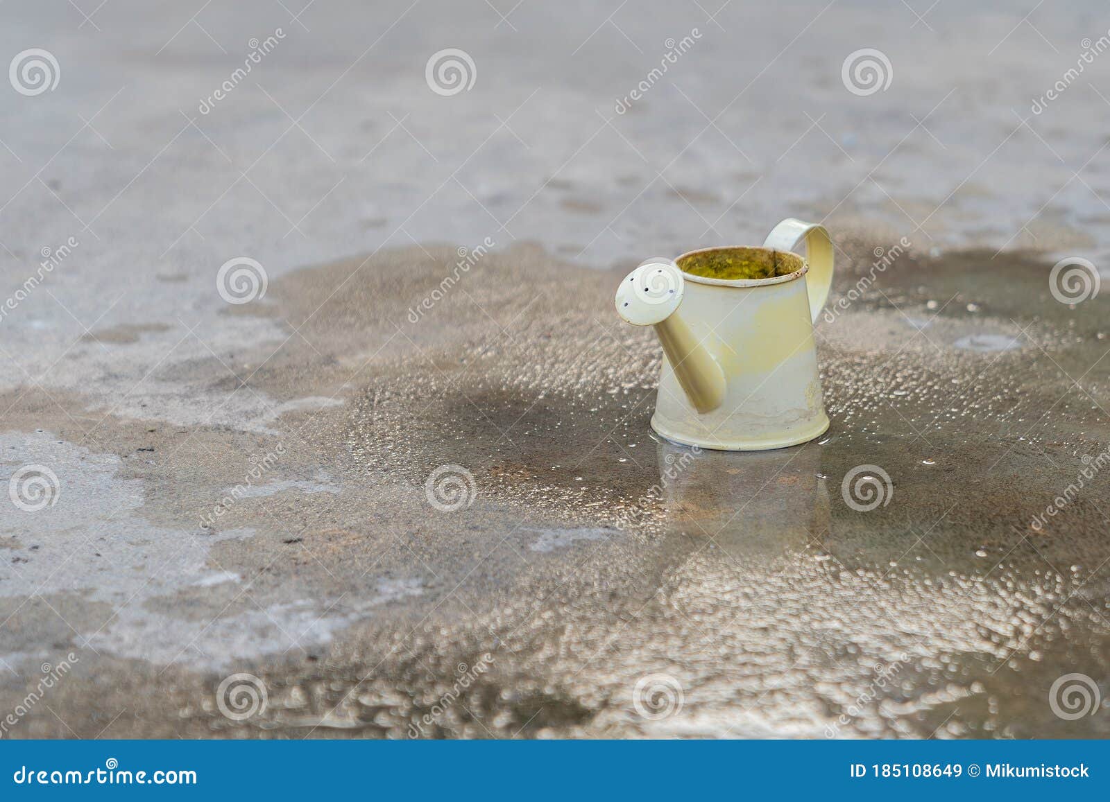 Small Yellow Watering Bucket Stock Image Image of country, drops 185108649
