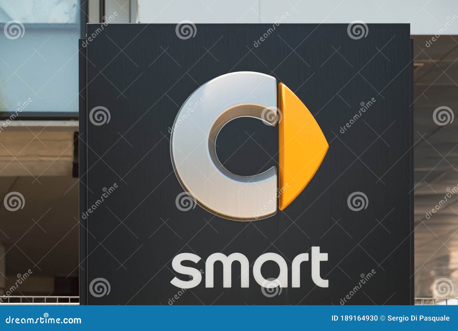 Smart Car Logo Dealership Sign Shop in Rome, Italy. Editorial