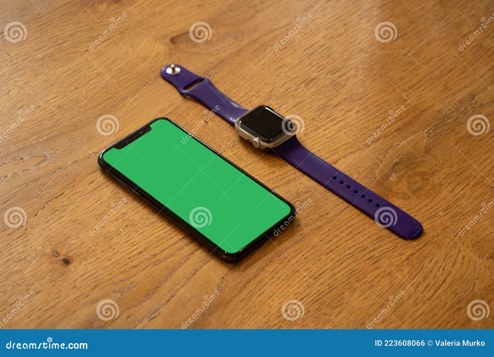 Phone with Green Screen. Clock on Hand. Smartphone. Mockup. Green Background  Stock Photo - Image of green, message: 223608066