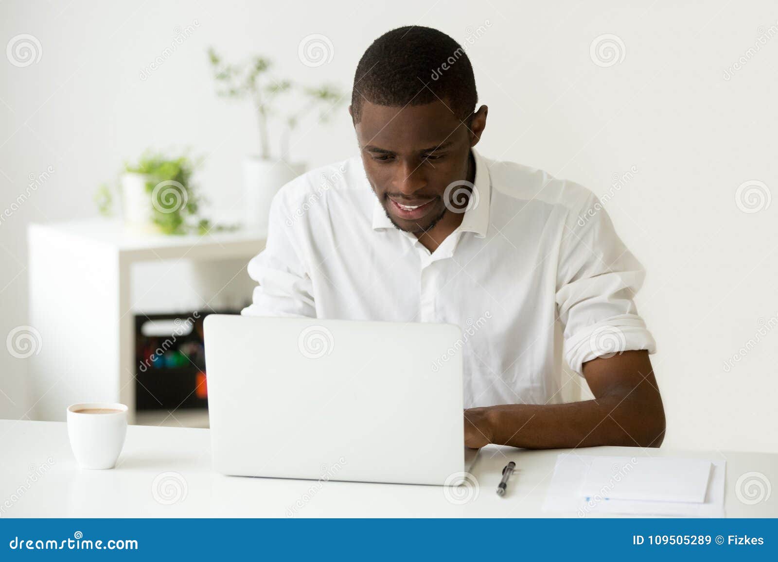 24,198 African American Man Sitting Desk Images, Stock Photos, 3D