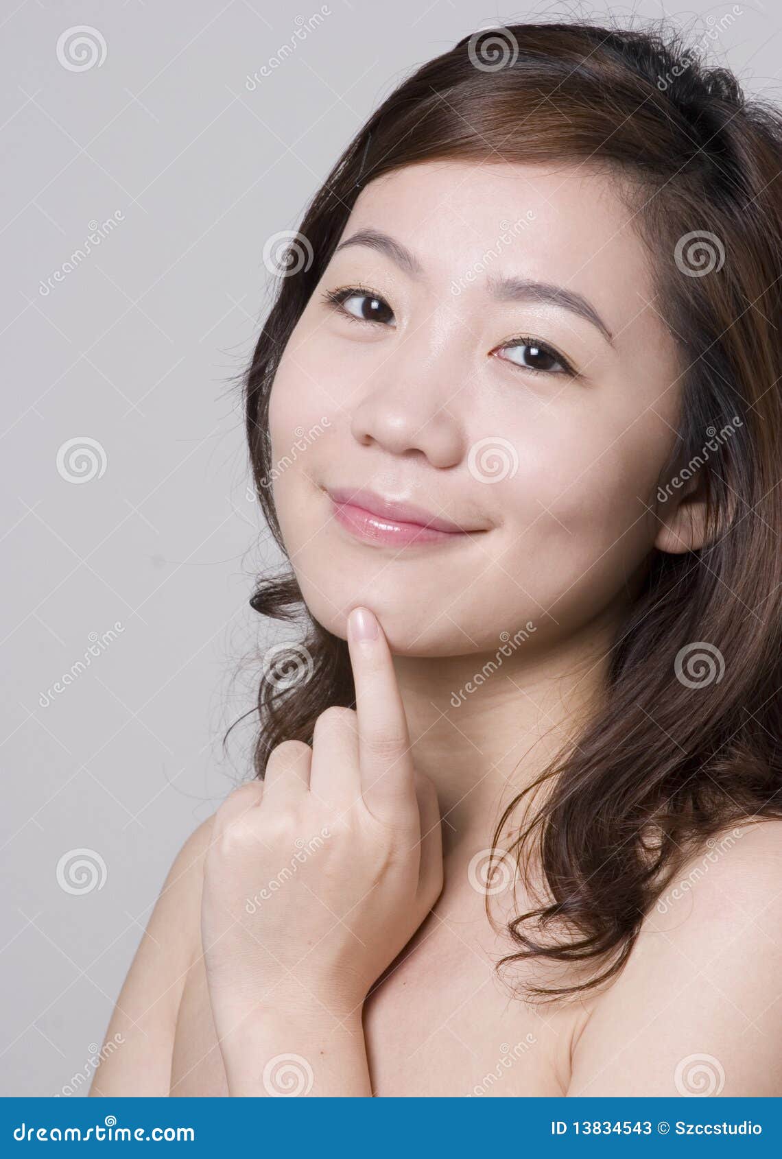 Asian girl getting fingered Asian girl getting fingered
