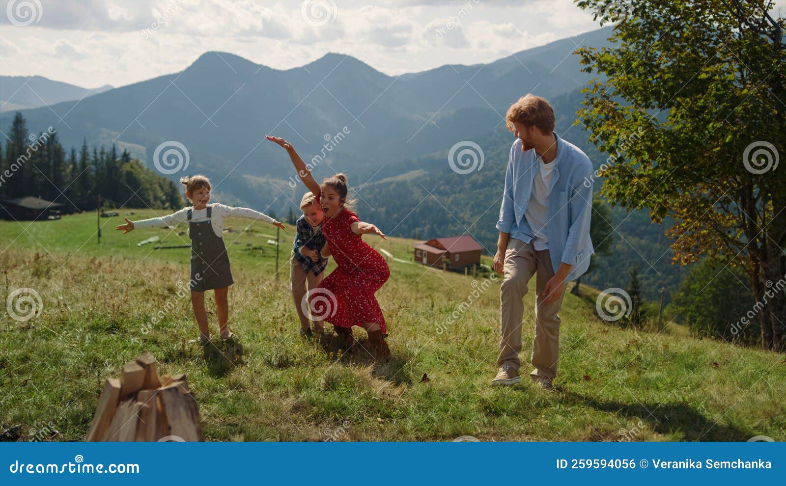 Fun Family Portraits at Viles Arboretum - LAD Photography