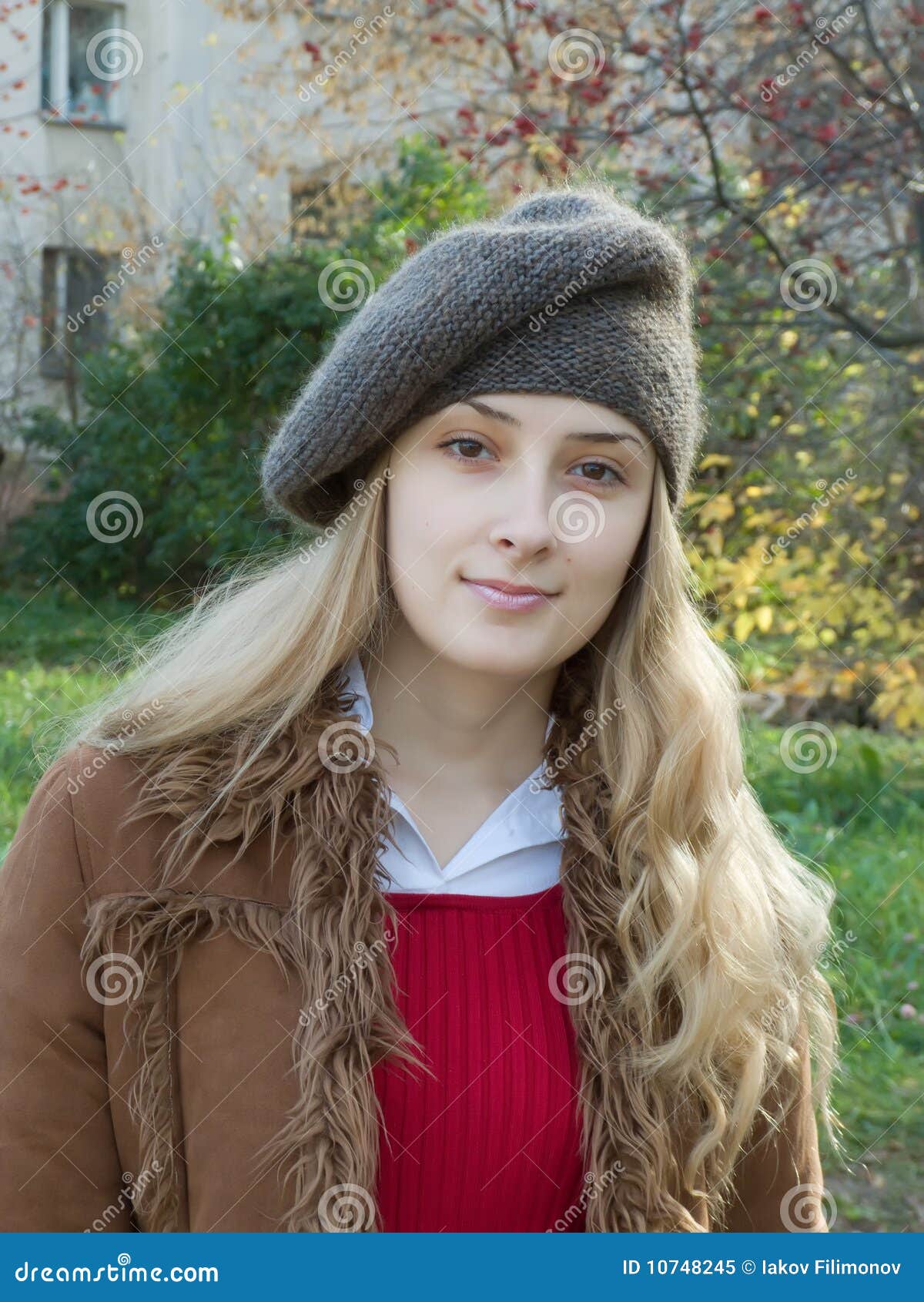 Smiling girl in beret stock image. Image of adult, leisure 10748245