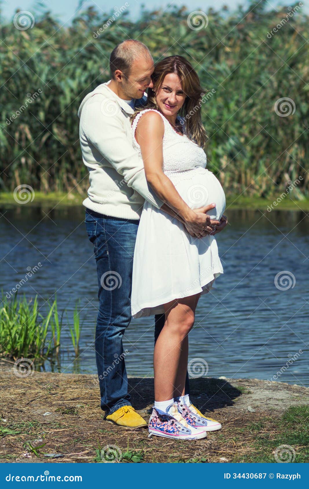 Smiling Husband Hugging His Pregnant Wife Stock Image Image Of Pregnant Belly 34430687