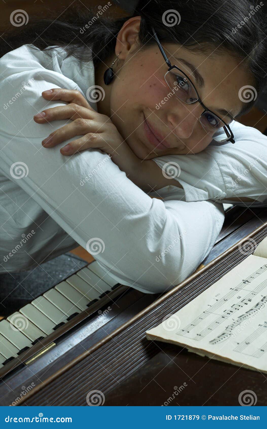 smiling pianist relaxes