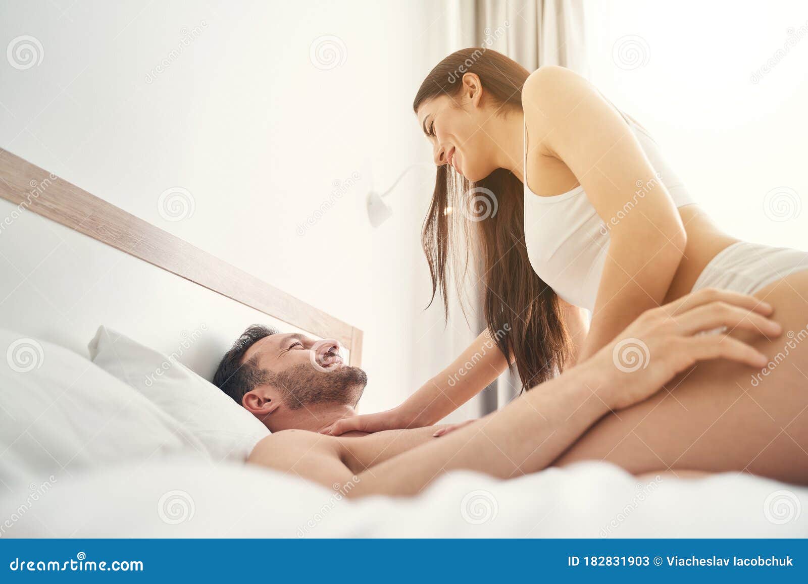 playful wife satisfy men