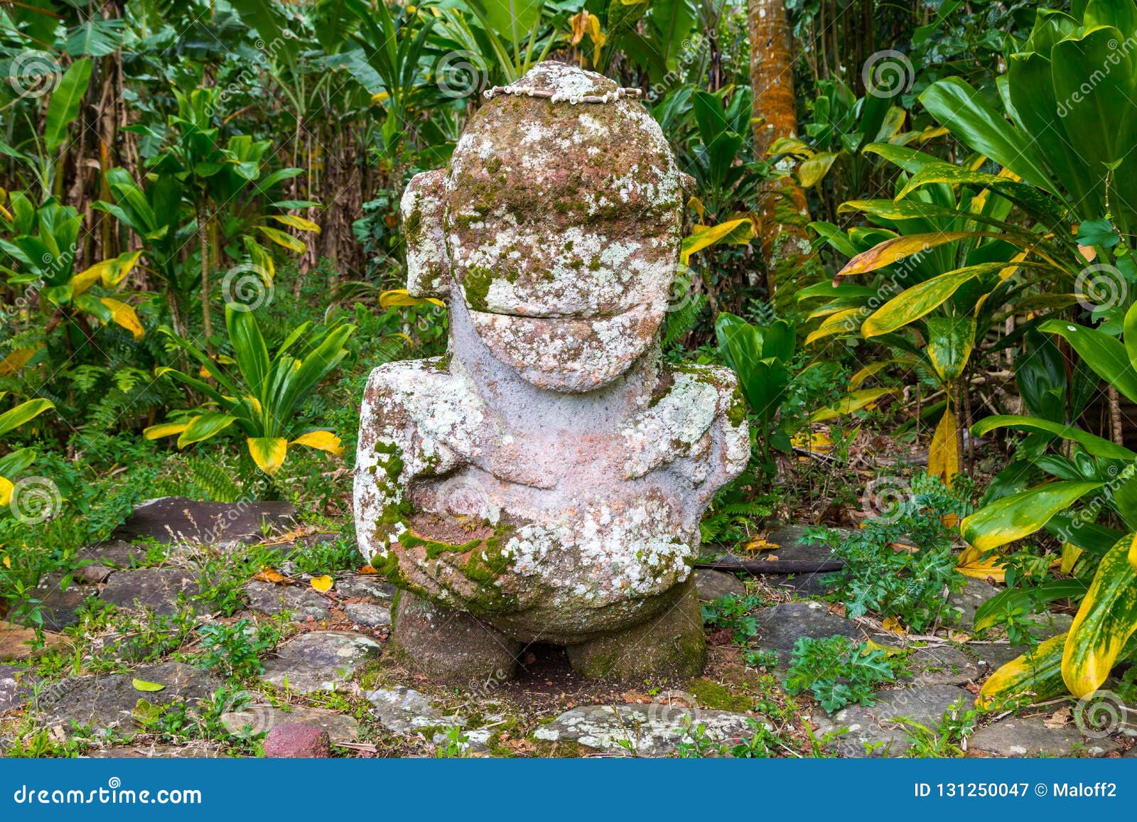 Smiling Tiki Carved Stone Polynesian Sacred Idol Statue Raivavae 