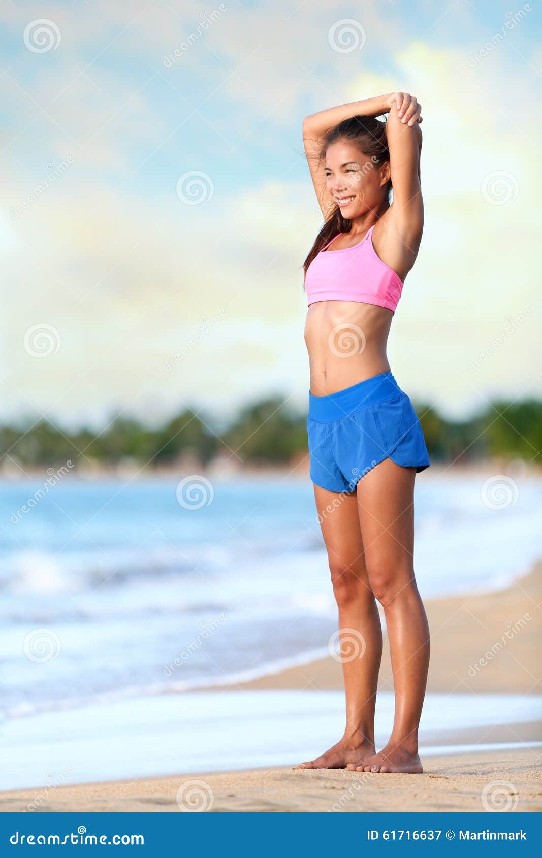 Female Runner Beach Sports Bra Shorts Stock Photos - Free