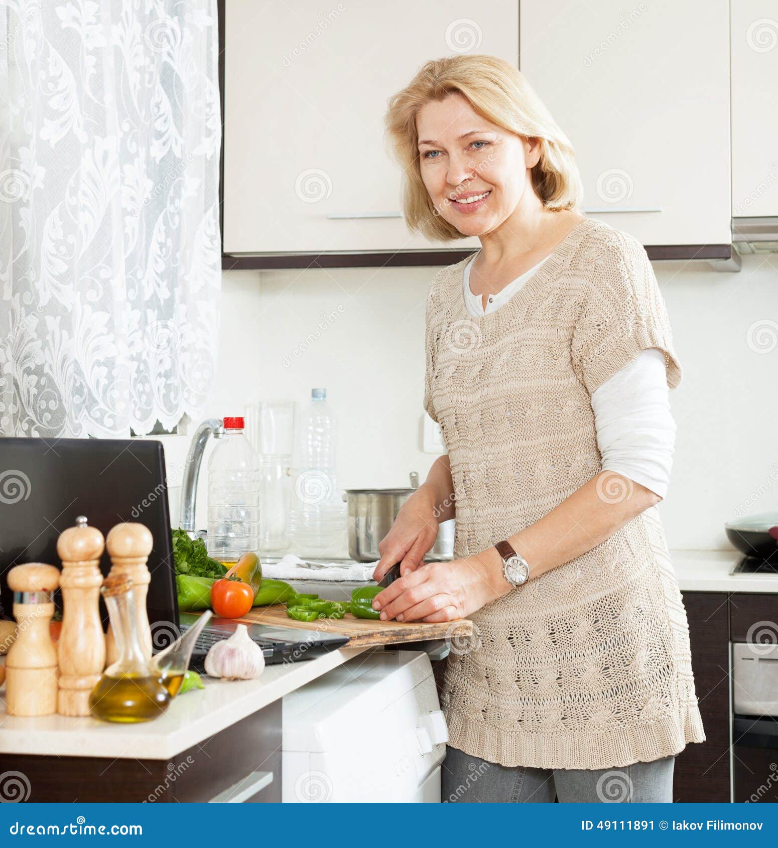 Frau sucht mann übers internet