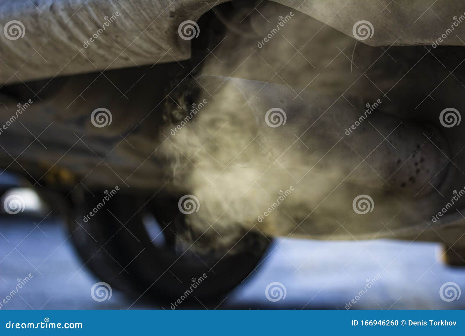 Smoke from the Exhaust Pipe of the Car in the Winter Cold Season Stock ...