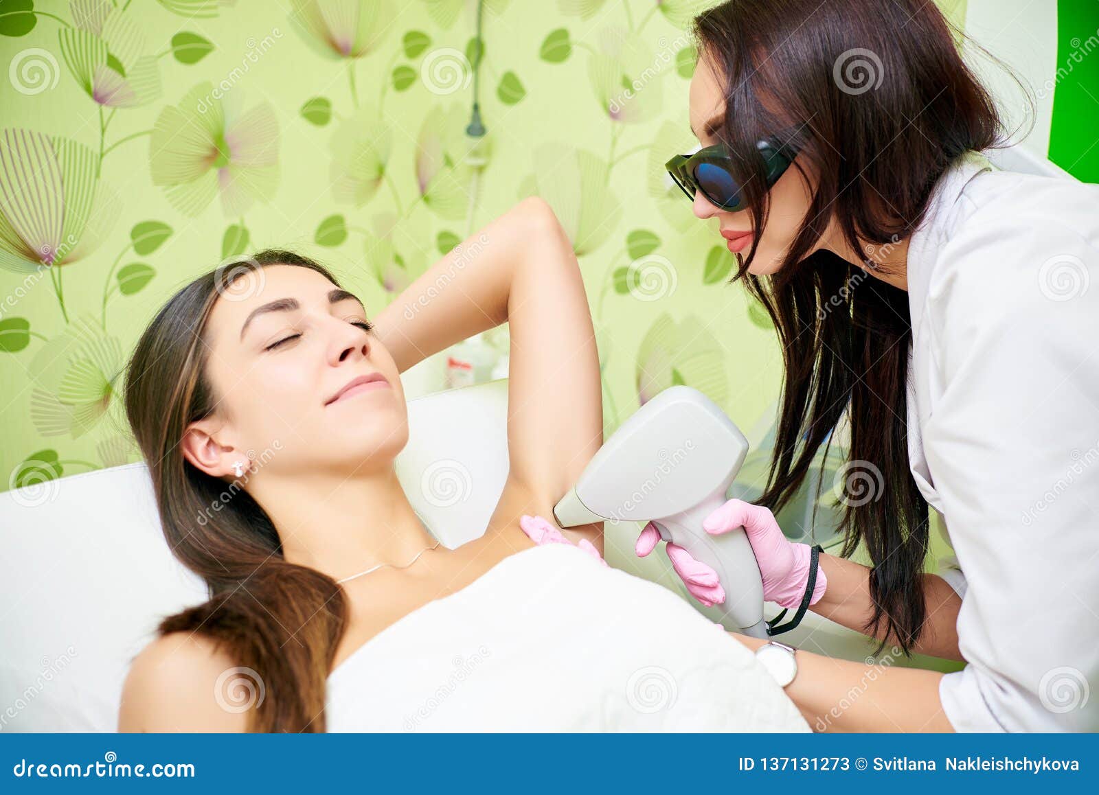 2,259 Underarm Hair Removal Stock Photos - Free & Royalty-Free Stock Photos from Dreamstime 2,259 Underarm Hair Removal Stock Photos - Free & Royalty-Free Stock Photos from Dreamstime
