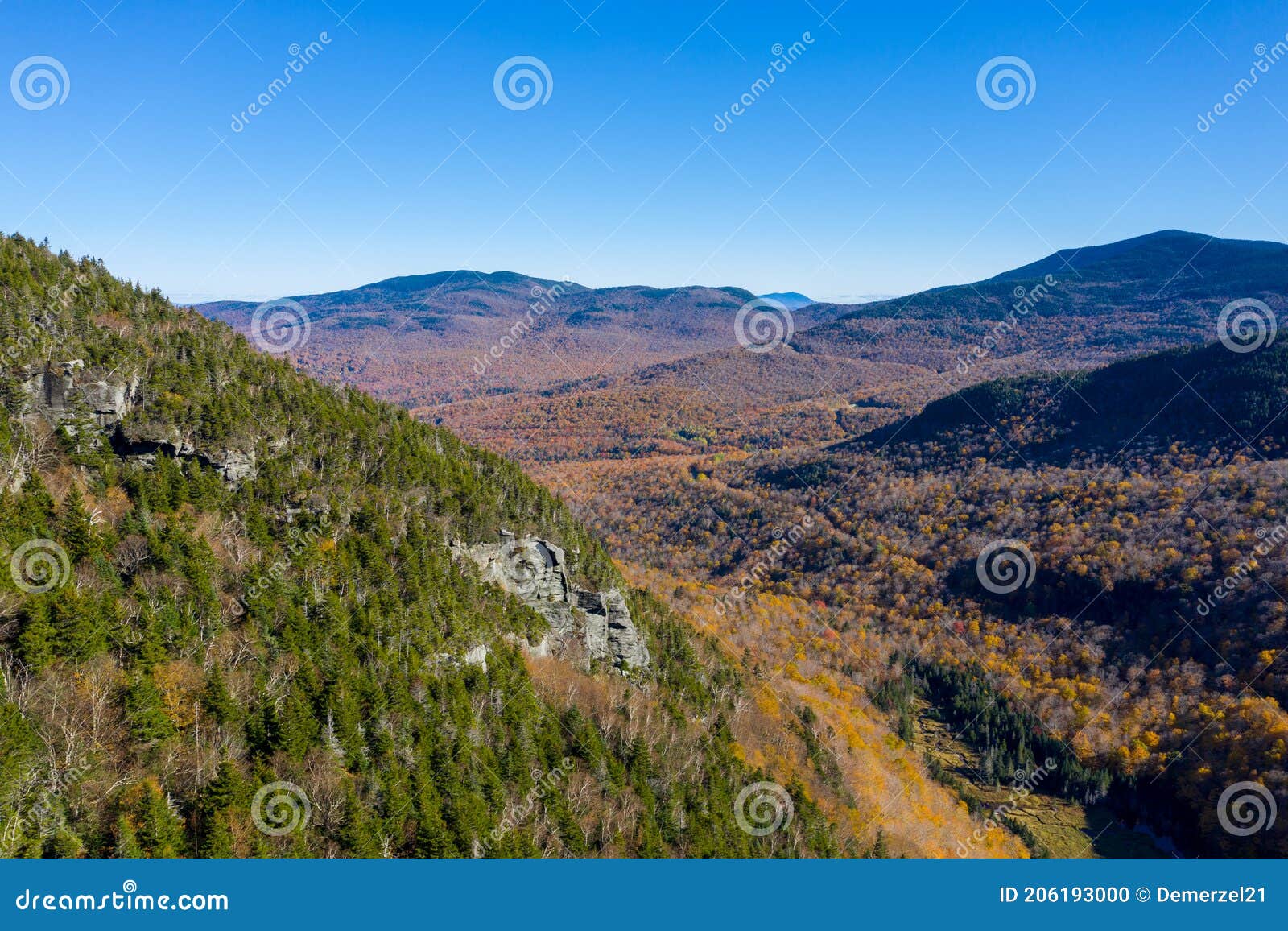 Smugglers Notch, Vermont stock photo. Image of forest 206193000