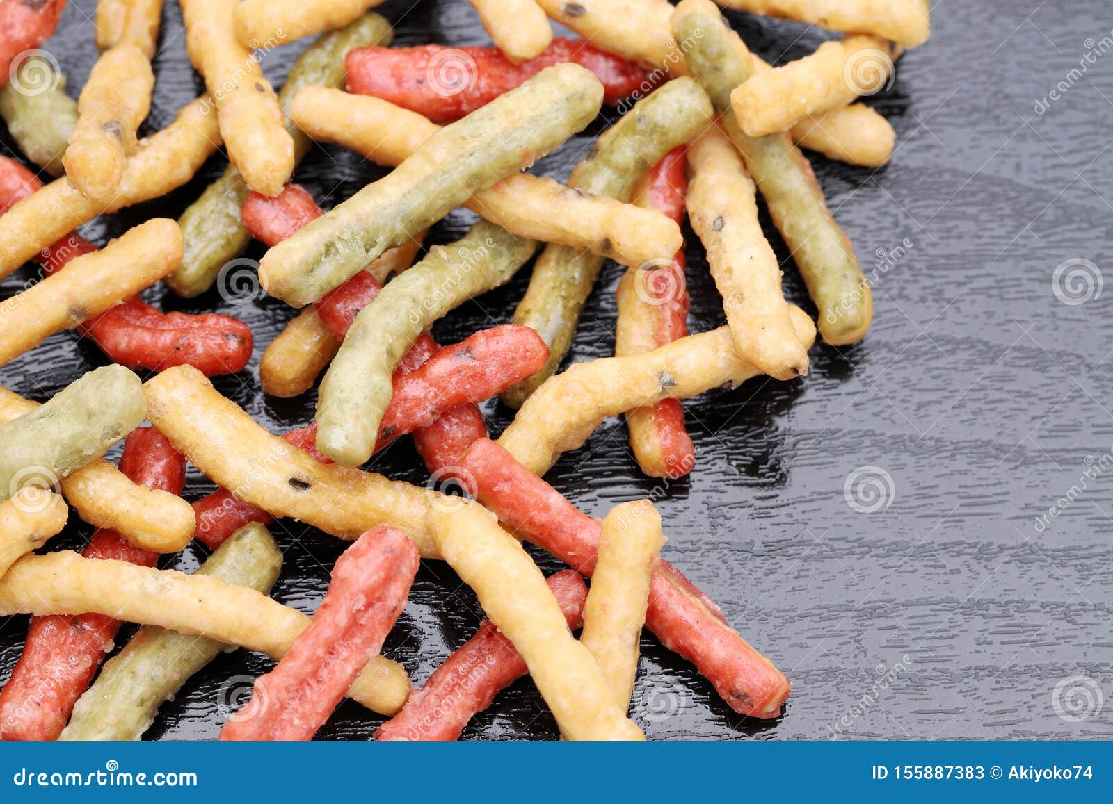 Snack giapponesi immagine stock. Immagine di fritto - 155887383