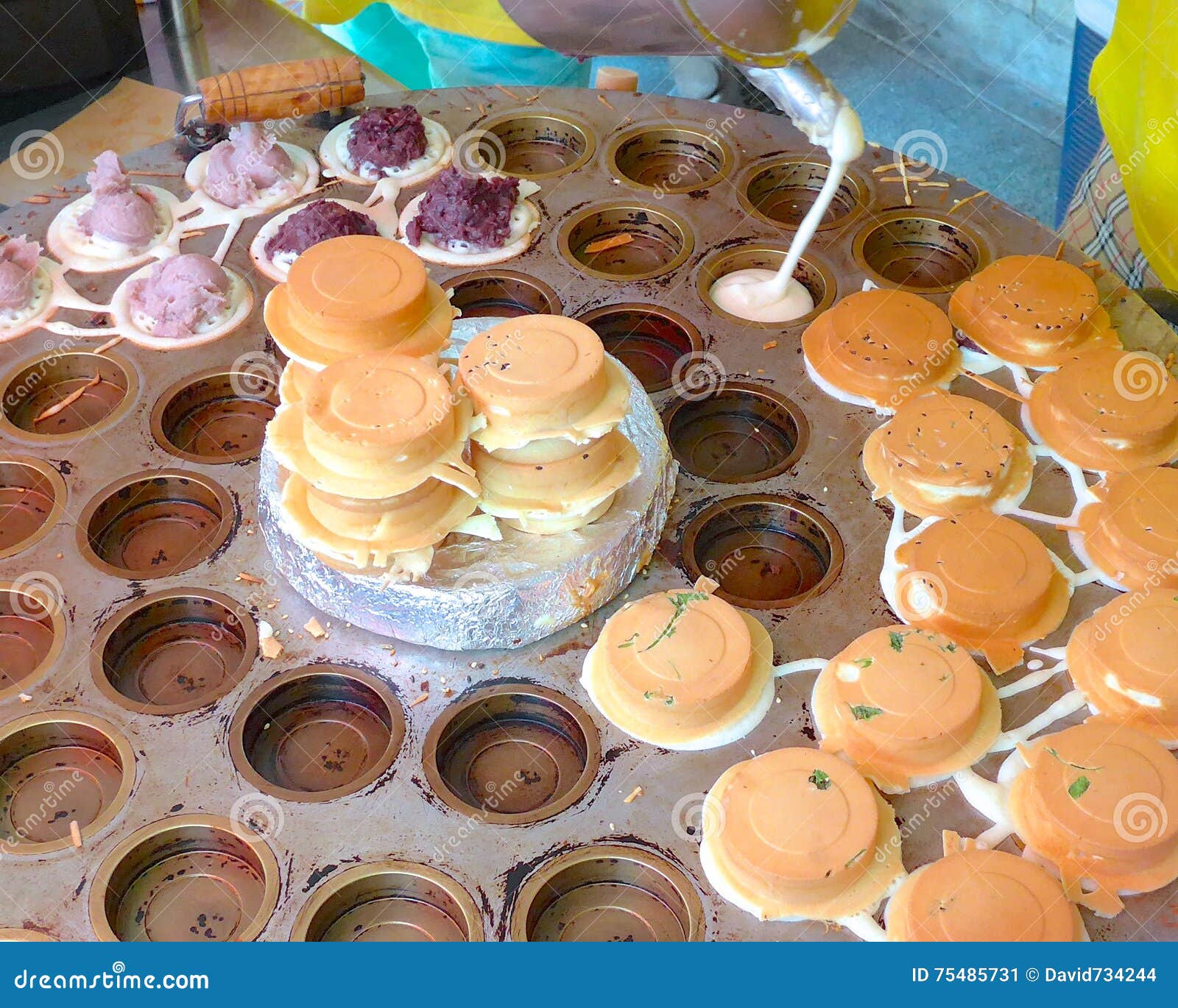 The Snack of Wheel Shaped Cakes Closeup Stock Image Image of taiwan, cookie 75485731