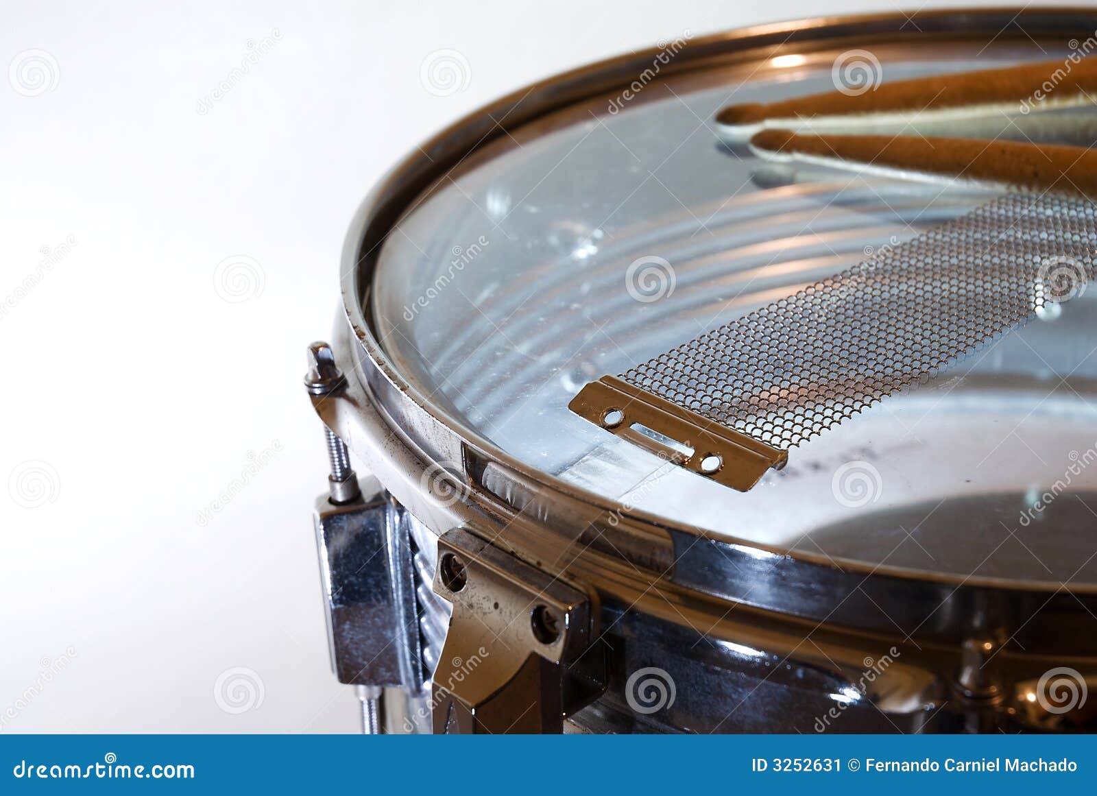 Snare drum and drumsticks stock image. Image of acoustic 3252631