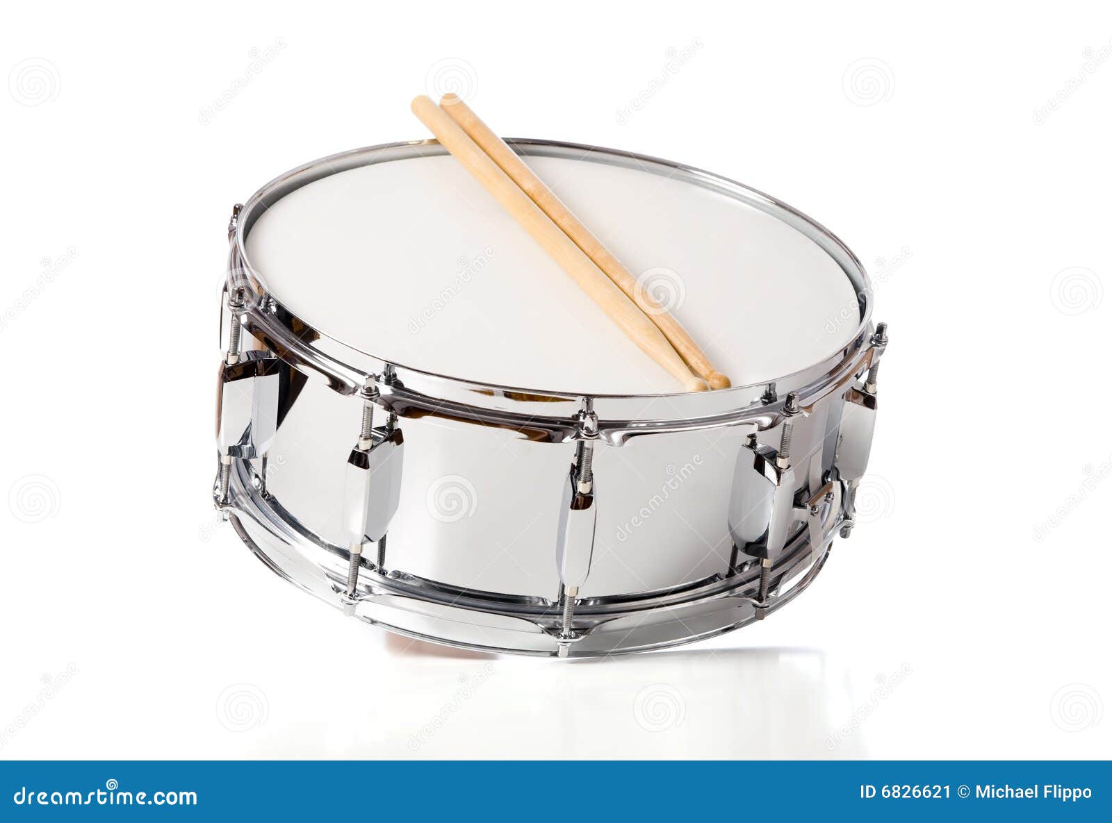 snare drum set with sticks