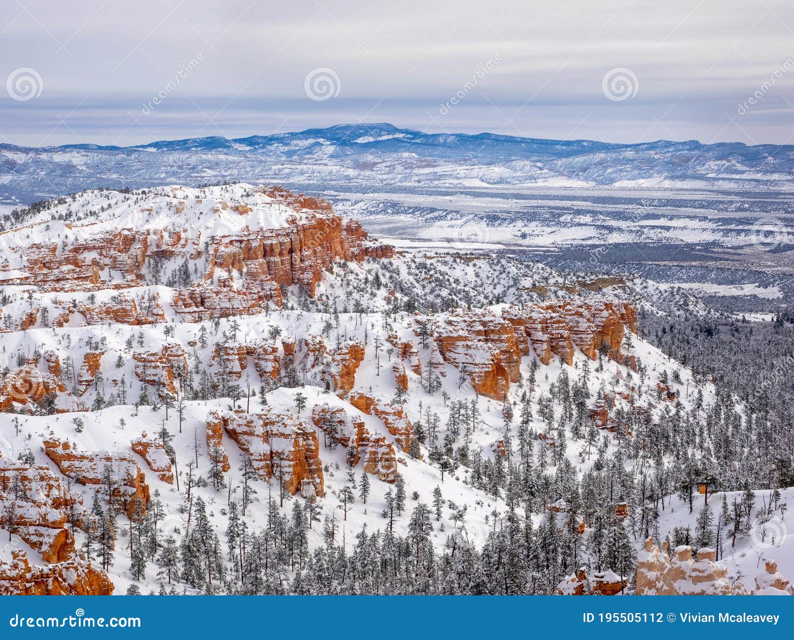 snow in brice canyon