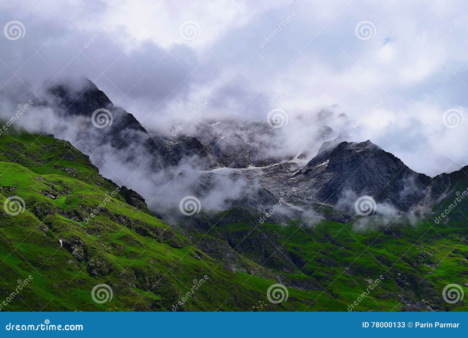 snow-laden peaks of himalayan mountains at valley of flowers national park, uttarakhand, india
