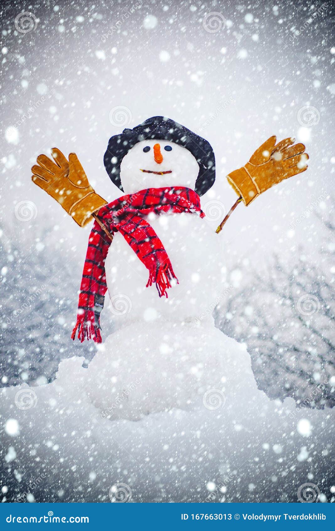 Snow Man in Winter Hat. Christmas Background with Snowman. Funny ...