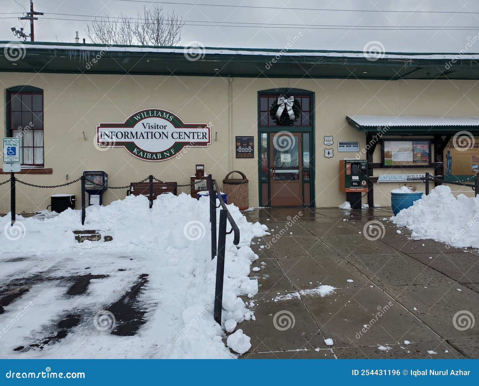 Snow in Williams Arizona editorial photo. Image of road 254431196