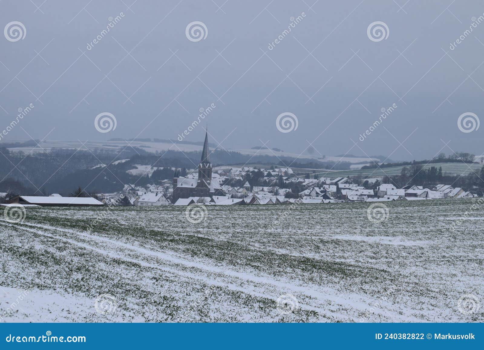 snowy landscape around welling in the eifel