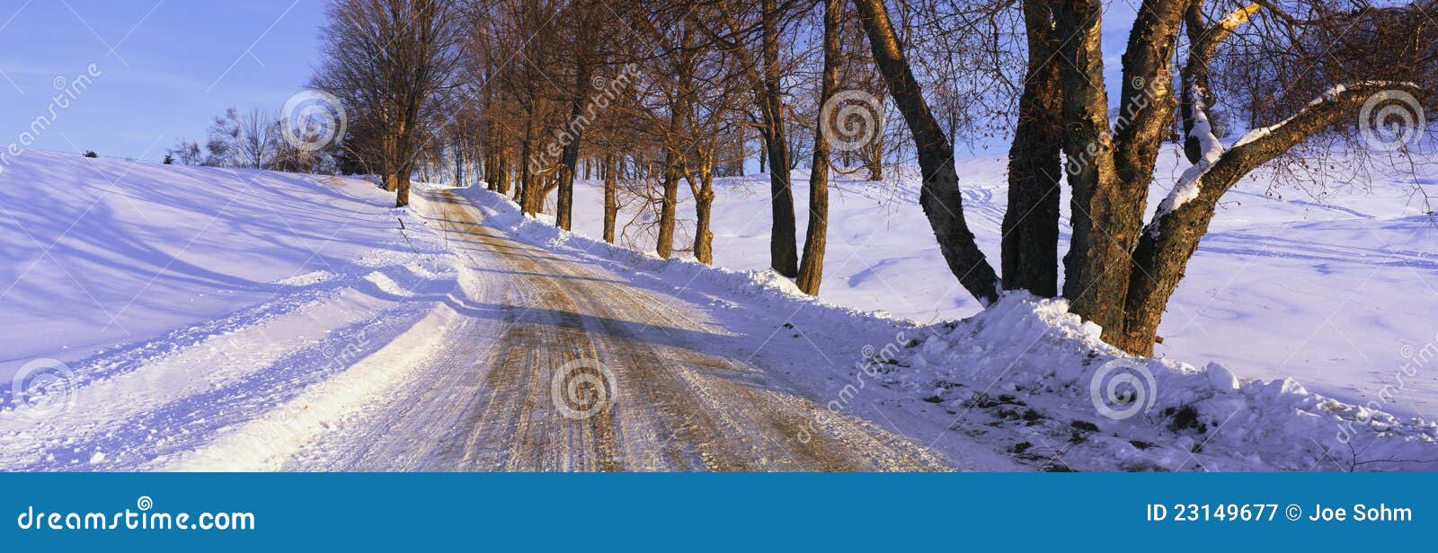 Snowy road in Vermont stock image. Image of snowing, roadway 23149677