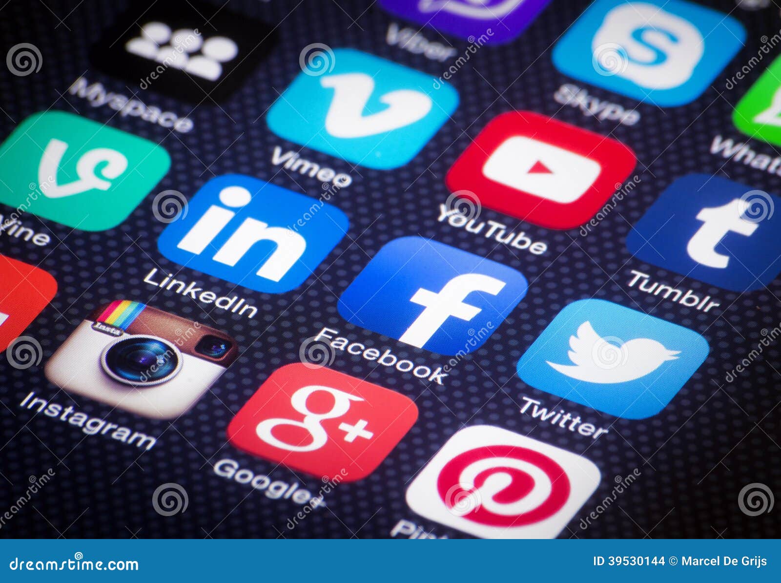 Social Media Icons On IPhone Screen. Editorial Stock Image Social Media Icons On IPhone Screen. Editorial Stock Image