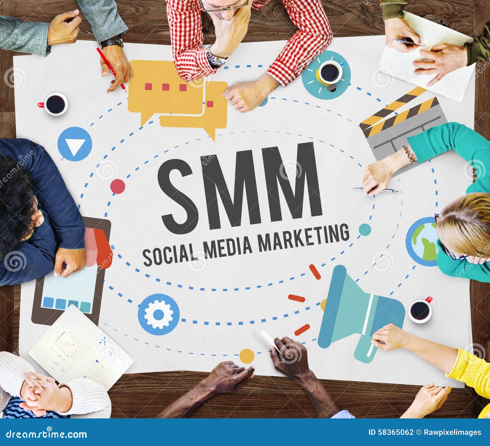social media marketing online business concept