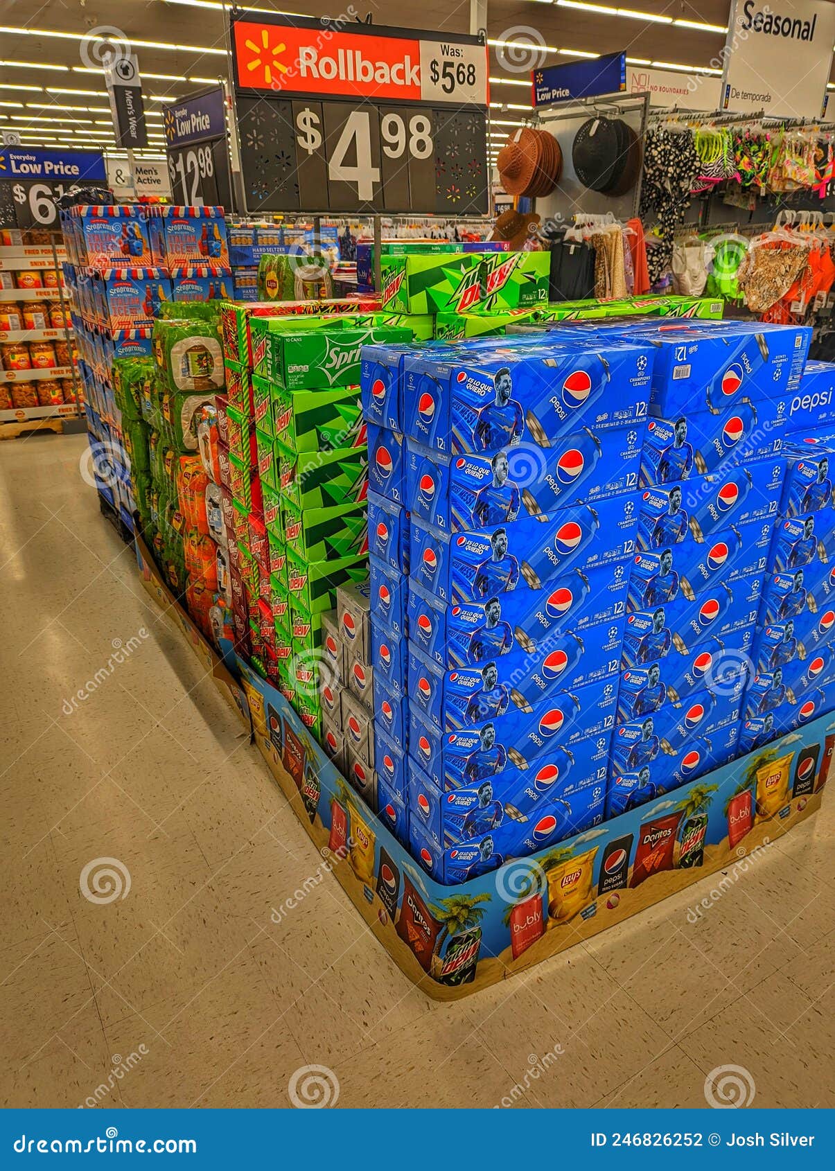 Diet soda aisle hi-res stock photography and images - Alamy