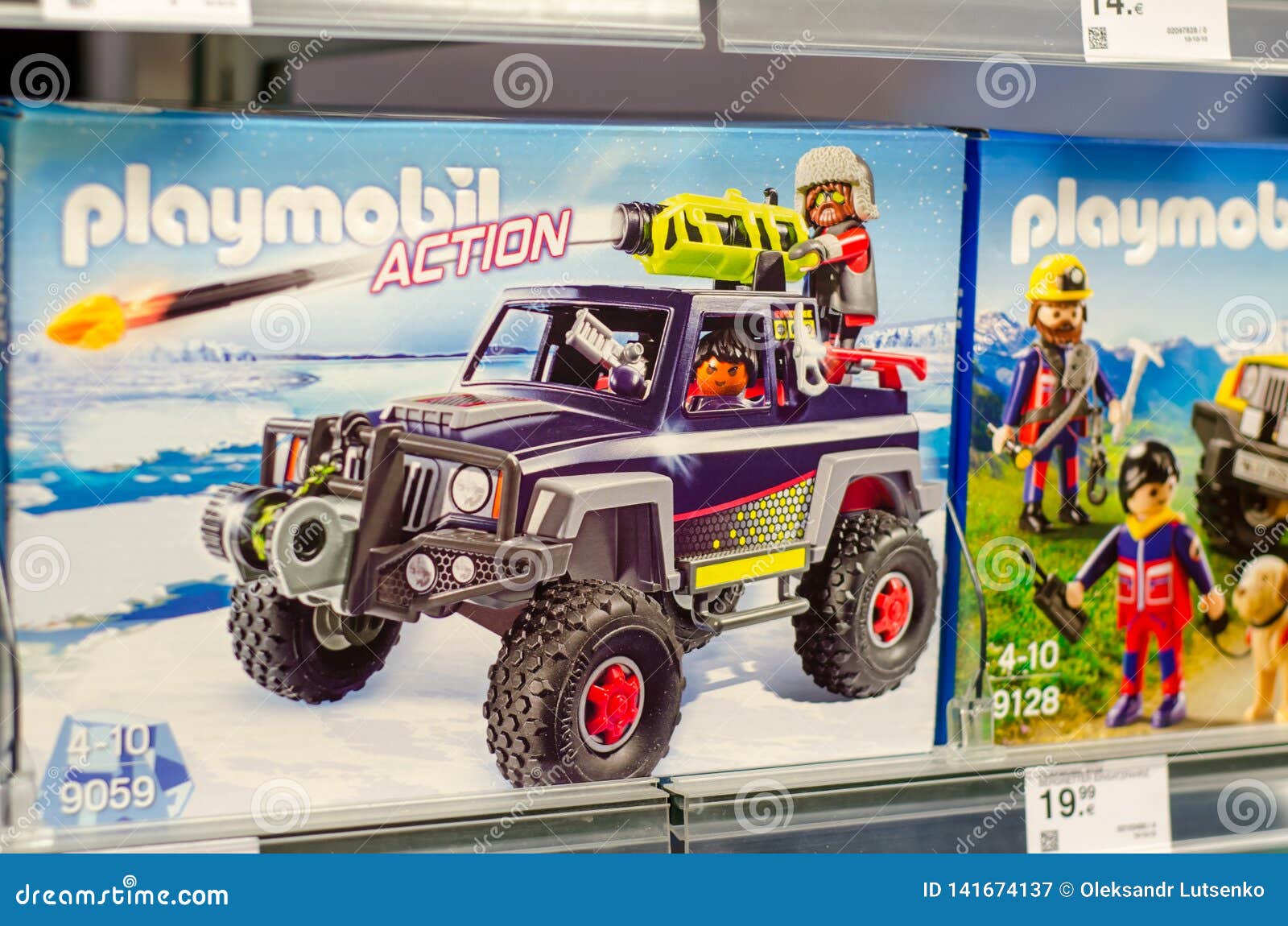 Soest, Alemania - 12 De Enero De 2018: Equipos De Construcción De Playmobil En Venta En El Supermercado Del Ller Del ¼ De MÃ Play Fotografía editorial - Imagen de supermercado, construcción: 141674137