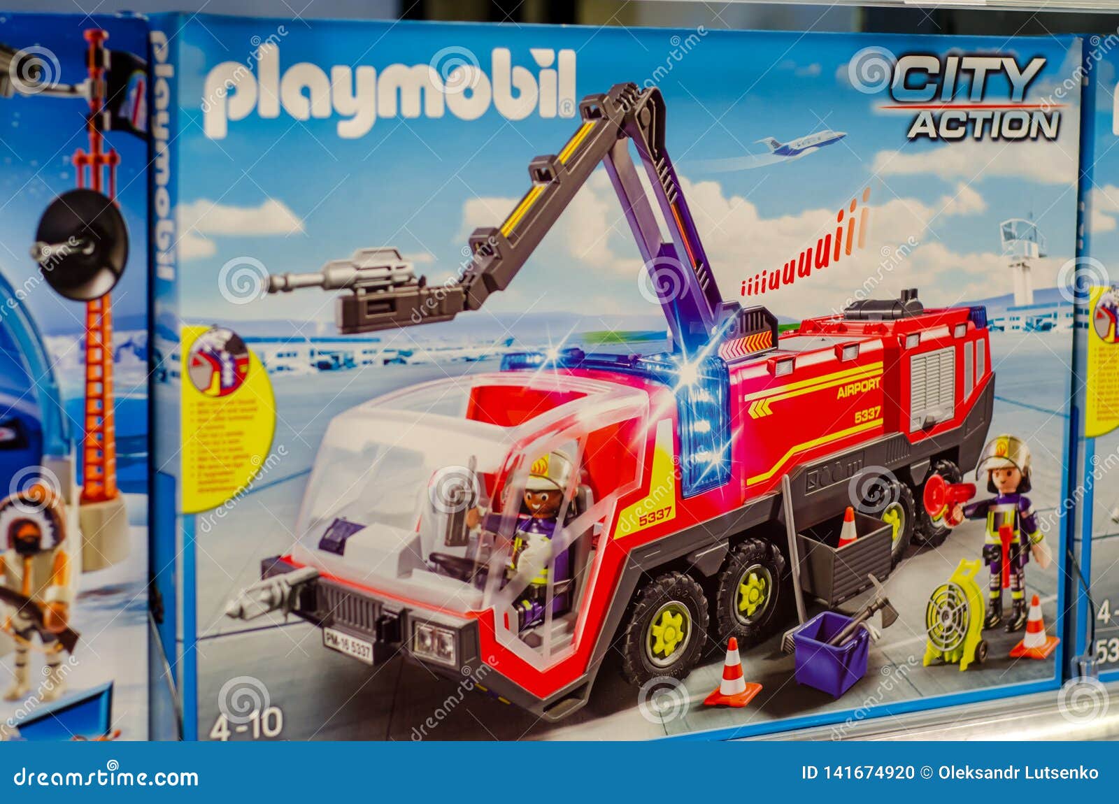 Soest, Alemania - 12 De Enero De 2018: Equipos De Construcción De Playmobil En Venta En El Supermercado Del Ller Del ¼ De MÃ Play Imagen editorial - Imagen de 2018, alemania: 141674920