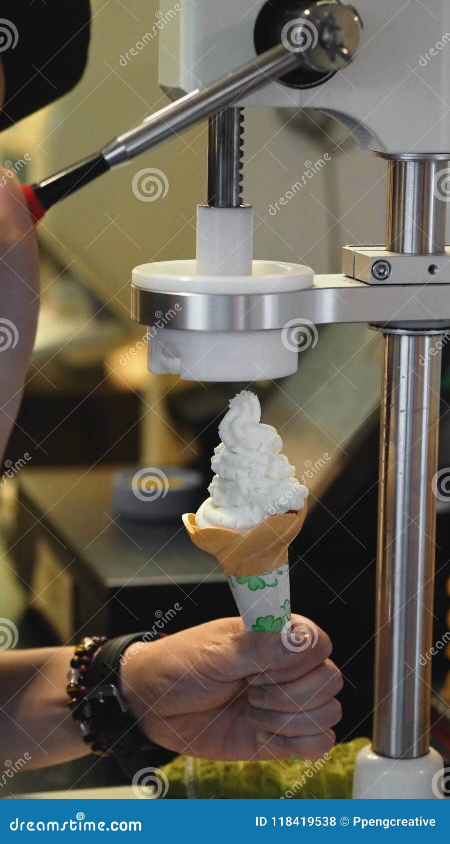 Dream Ice Cream Machine