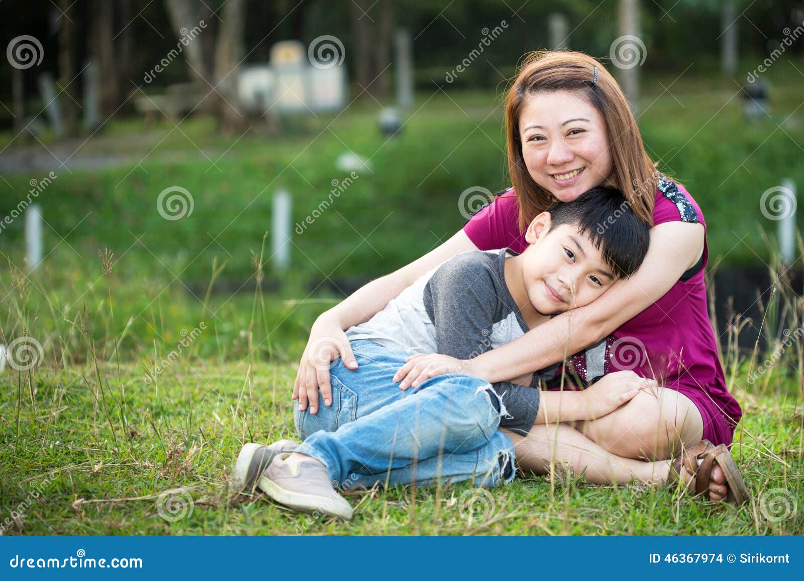 азиатки дома мама и сын (120) фото