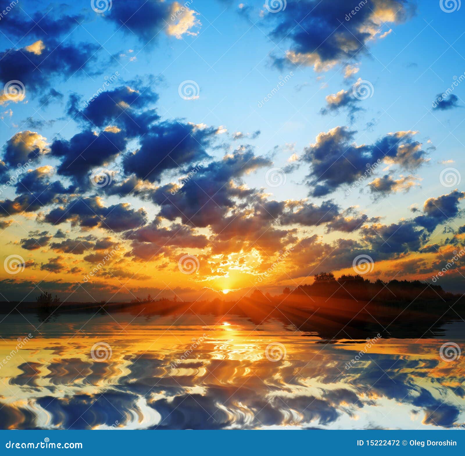 Sol ardiente del amanecer foto de archivo. Imagen de modelo - 15222472