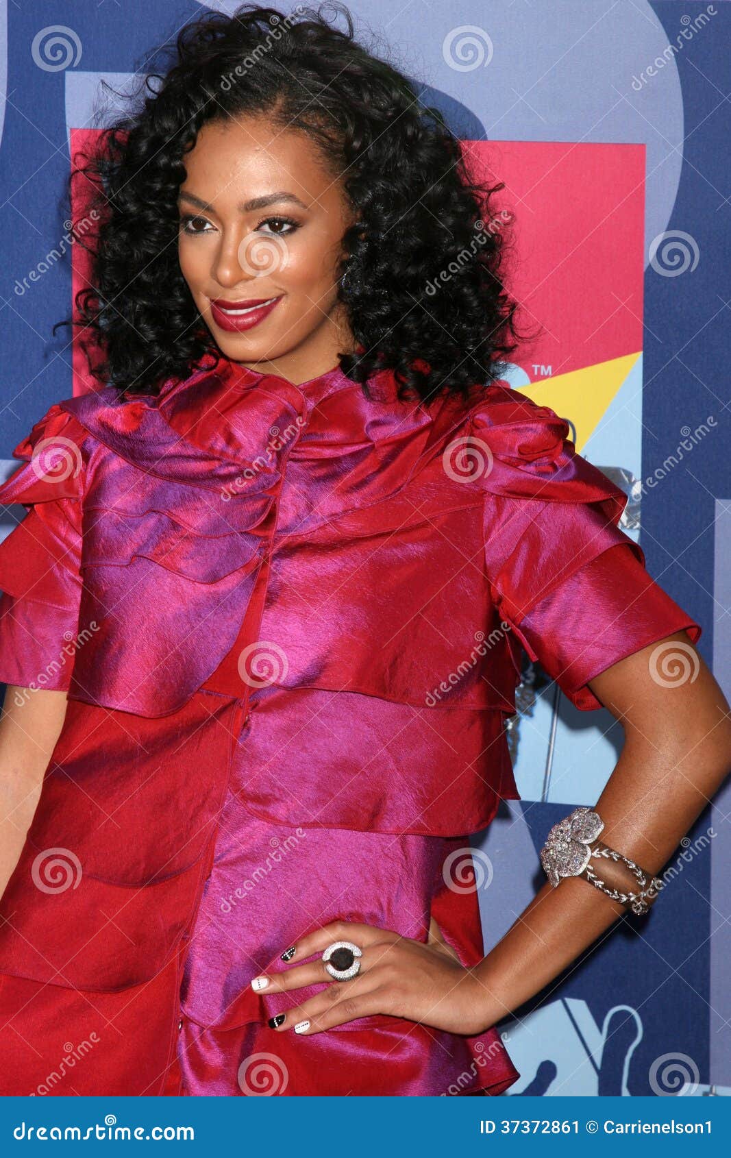 Solange Knowles editorial photo. Image of september, knowles - 37372861