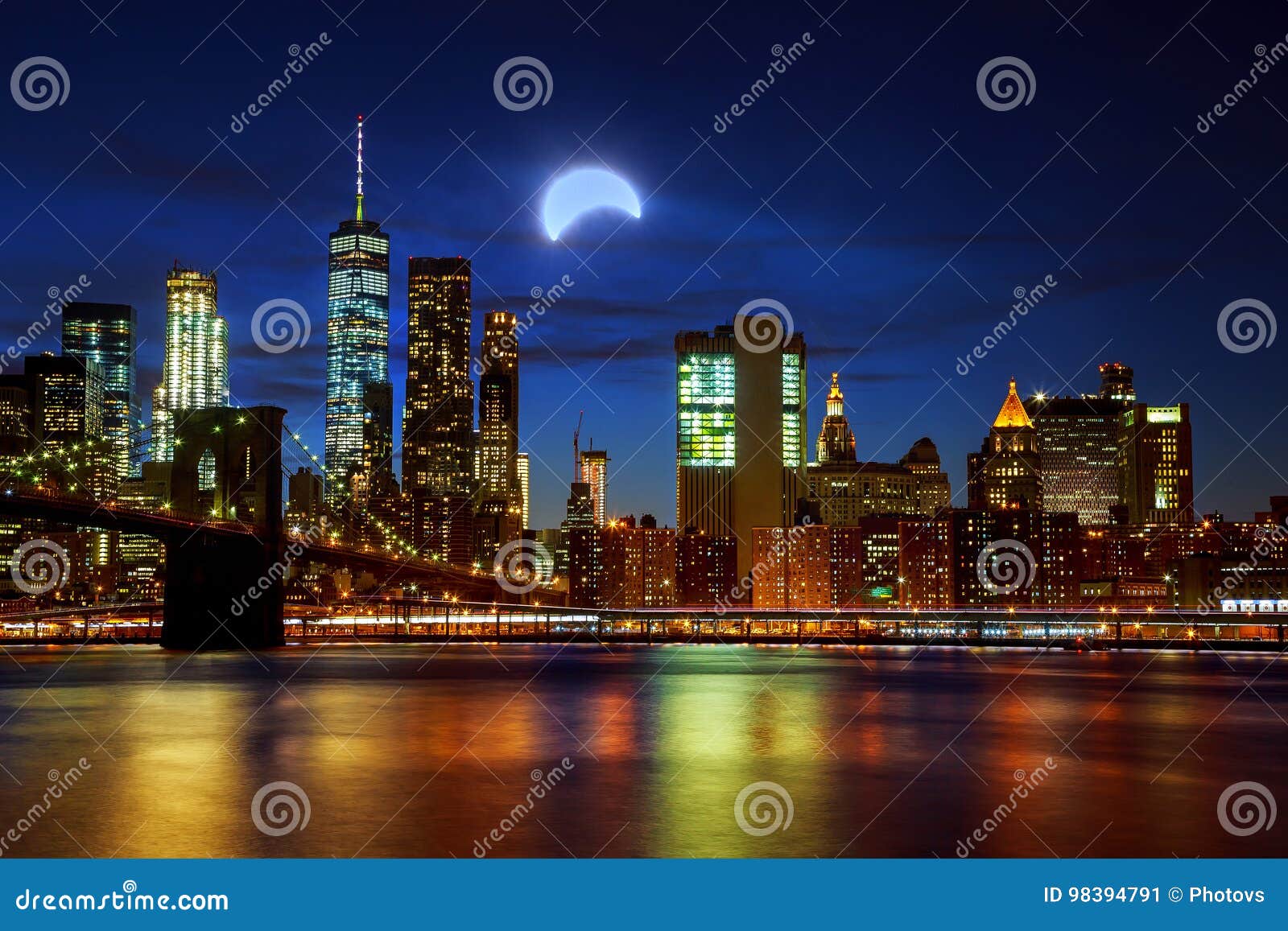 Solar Eclipse, New York NY August 21 2017New York City& X27;s Brooklyn