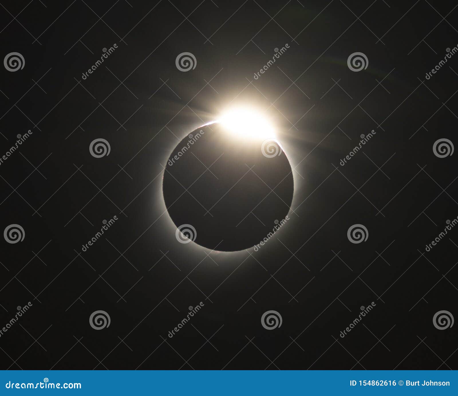 solar eclipse seconds before totality seen from vacuna chile on july 2, 2019