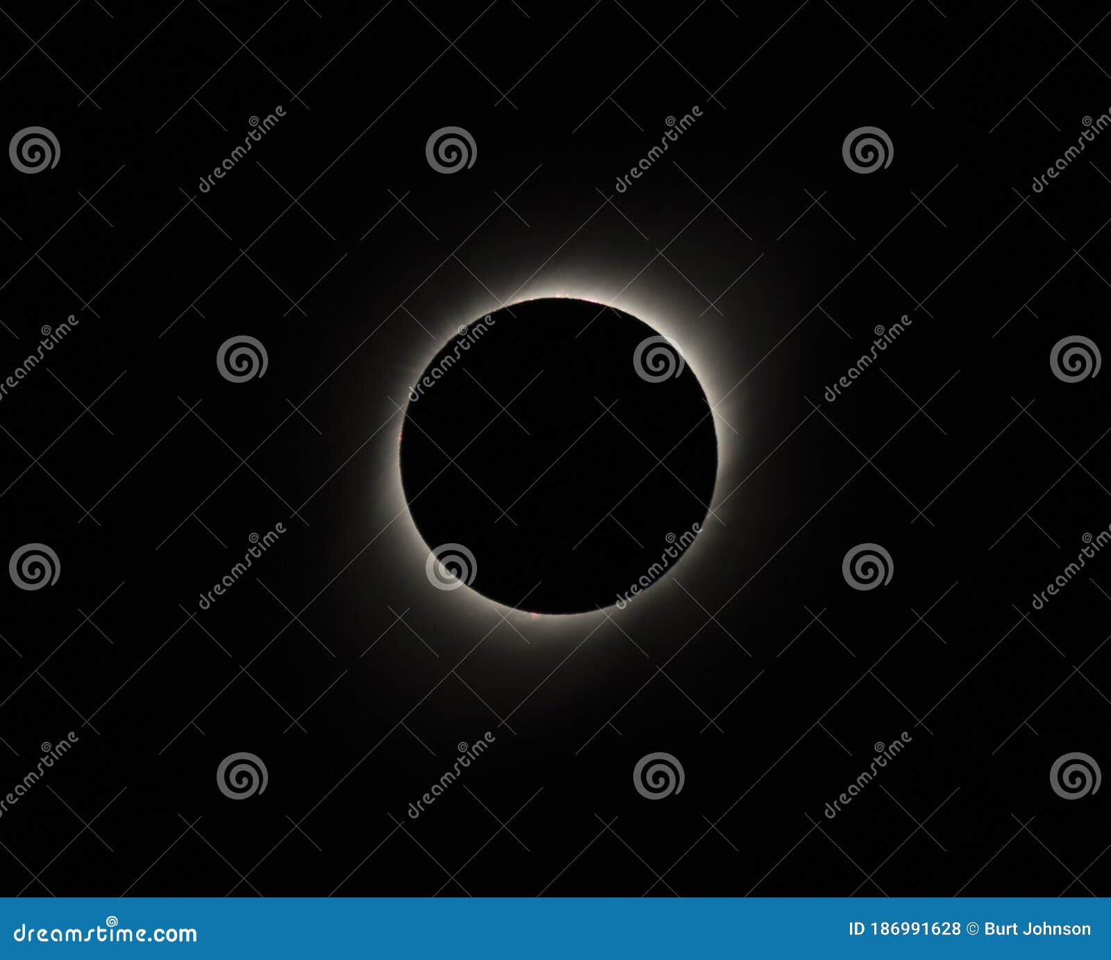 solar eclipse at totality seen from vacuna chile on july 2, 2019
