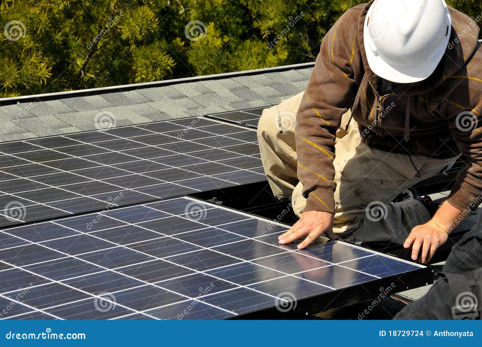 solar panel installer 2