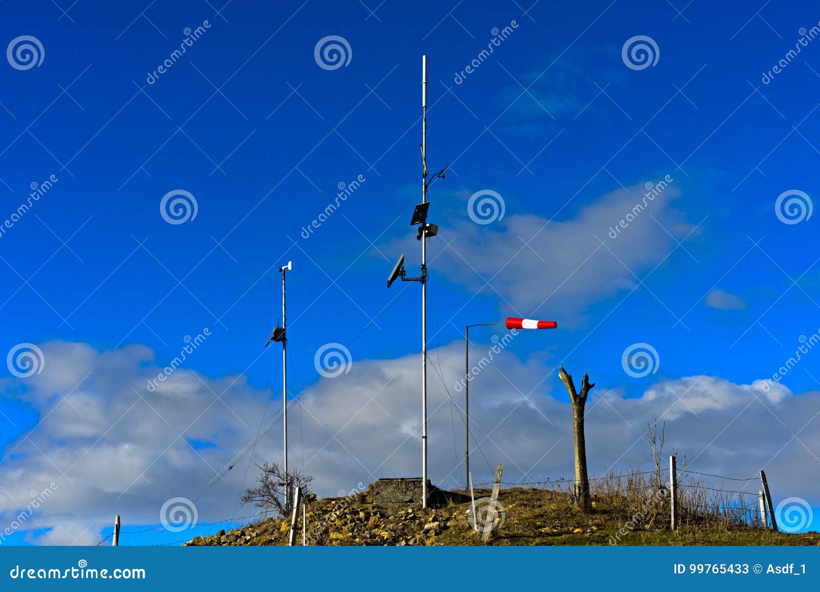 solar-powered measuring point of meteorological data