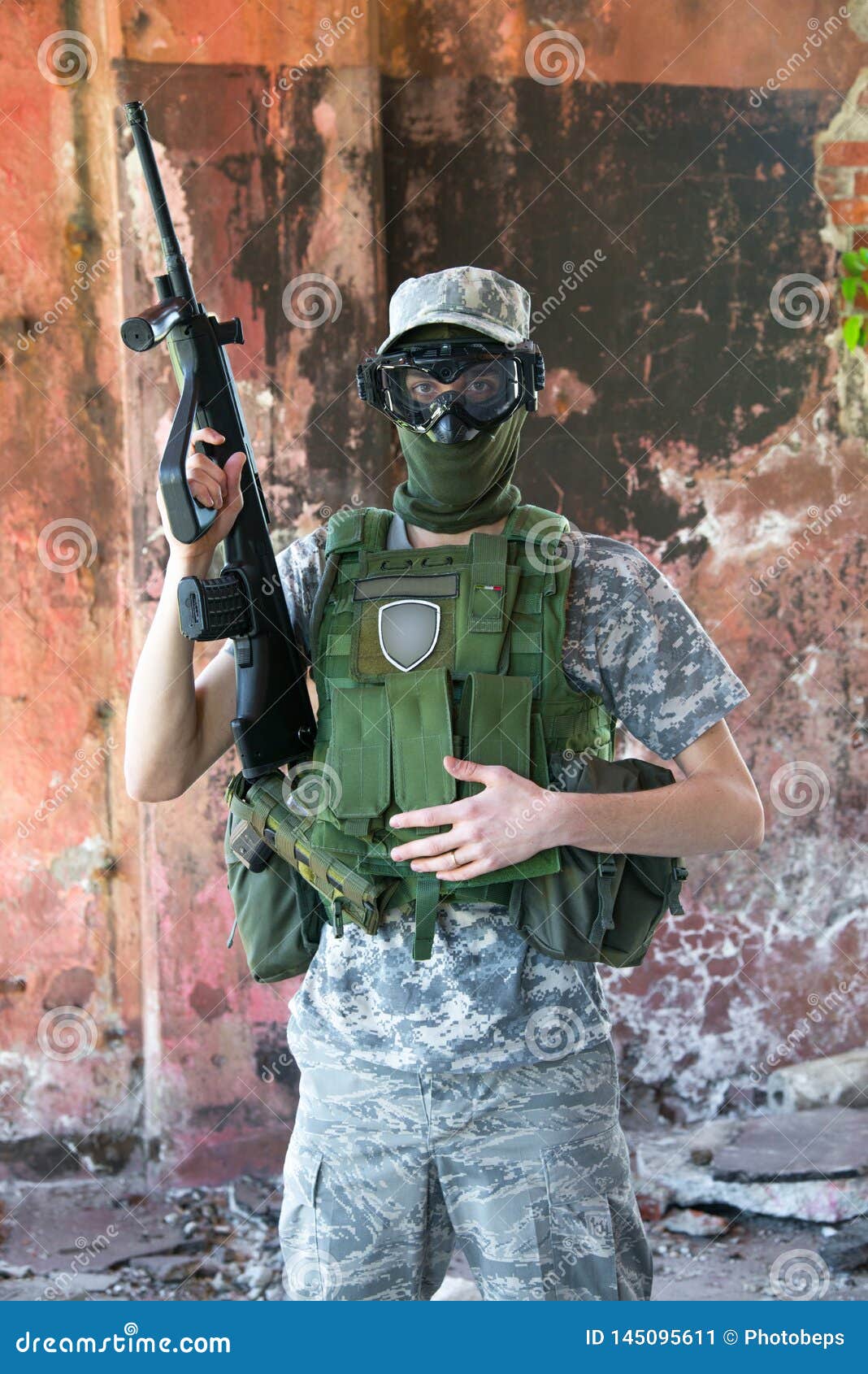 Soldier in a war situation stock image. Image of ruins - 145095611