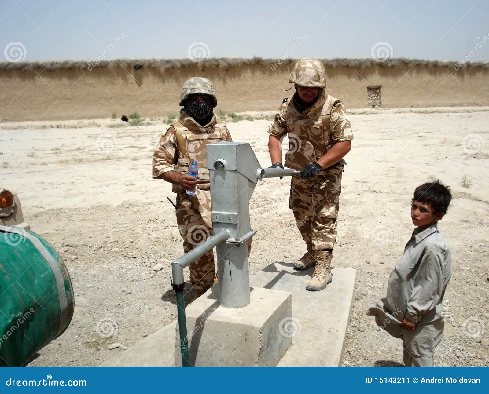 Soldiers taking water editorial photo. Image of human 15143211