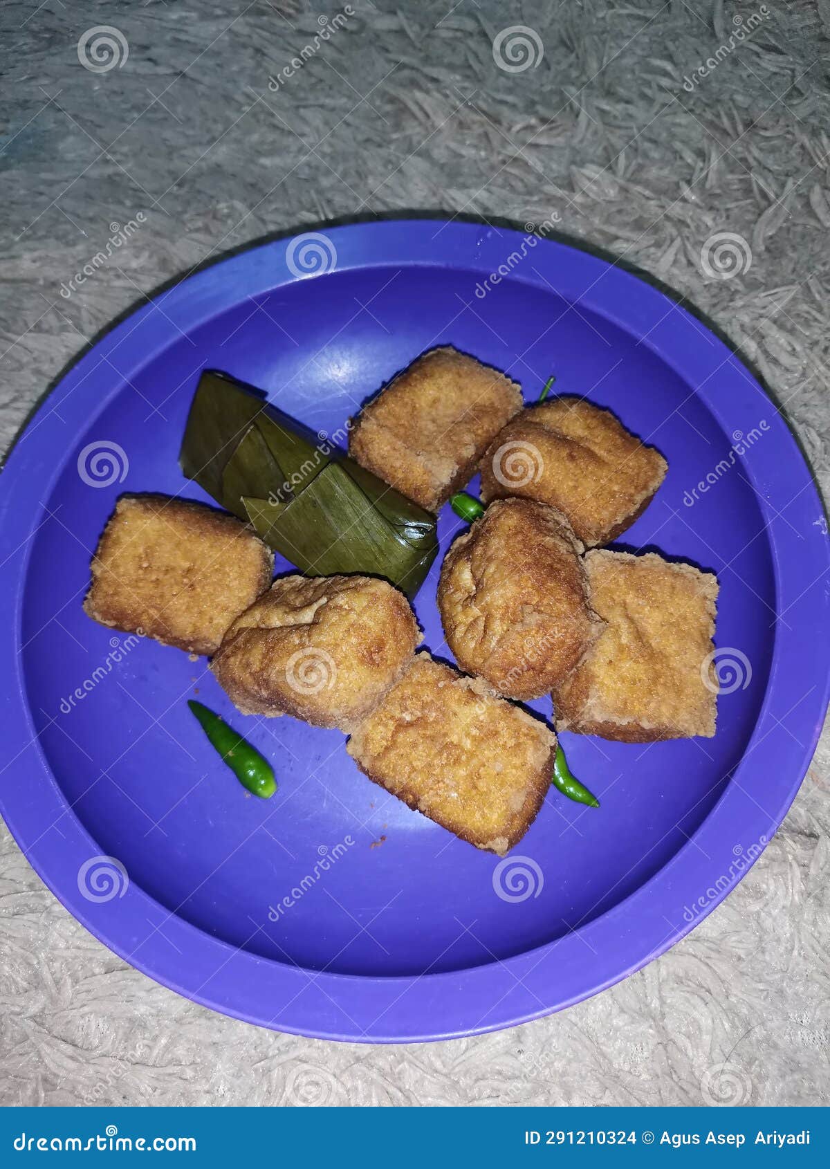 Some Meal Tahu Chili and Rice Cake Stock Photo Image of rice, meal