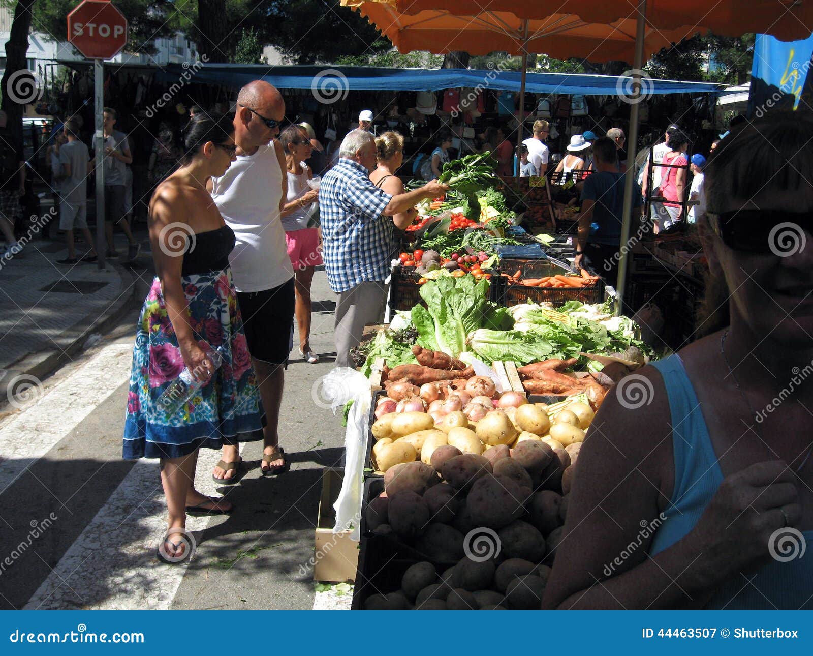 SommerMarkt in Tossa De Mar Costa Brava Spain Redaktionelles