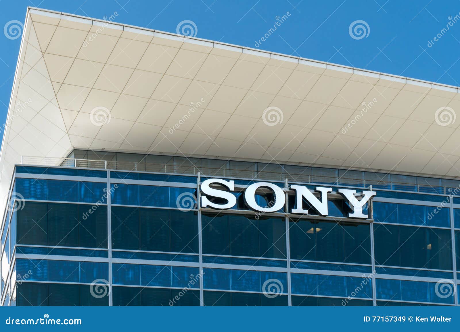 Sony Corporate Headquarters Sign en Embleem. LOS ANGELES, CA/USA - 11 SEPTEMBER, 2016: Sony United States Headquarters en Embleem is een Japans multinationaal conglomeraatbedrijf