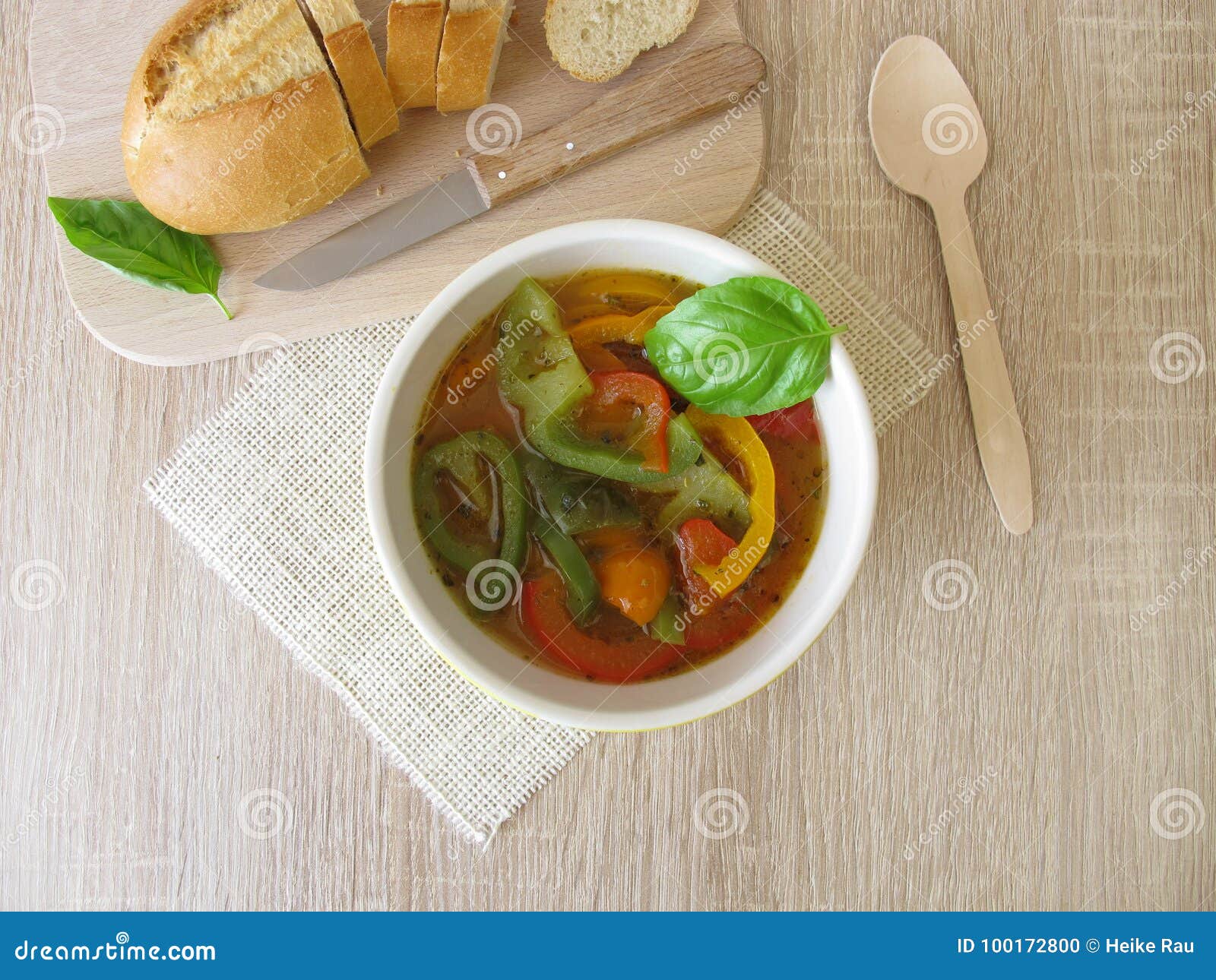 Sopa Caseiro Da Pimenta De Sino Foto de Stock - Imagem de sopa, amarelo:  100172800, image size:1600x1290