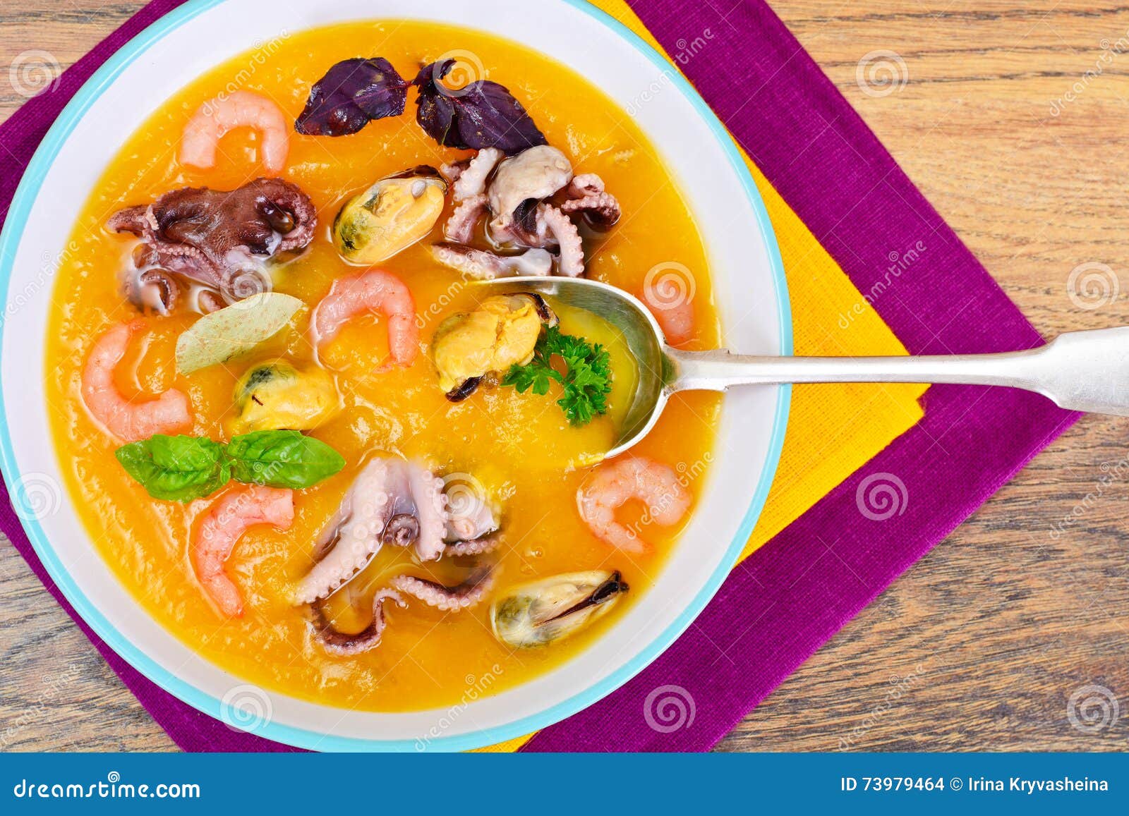 Sopa Da Abóbora Com Marisco E Creme Foto de Stock - Imagem de ...