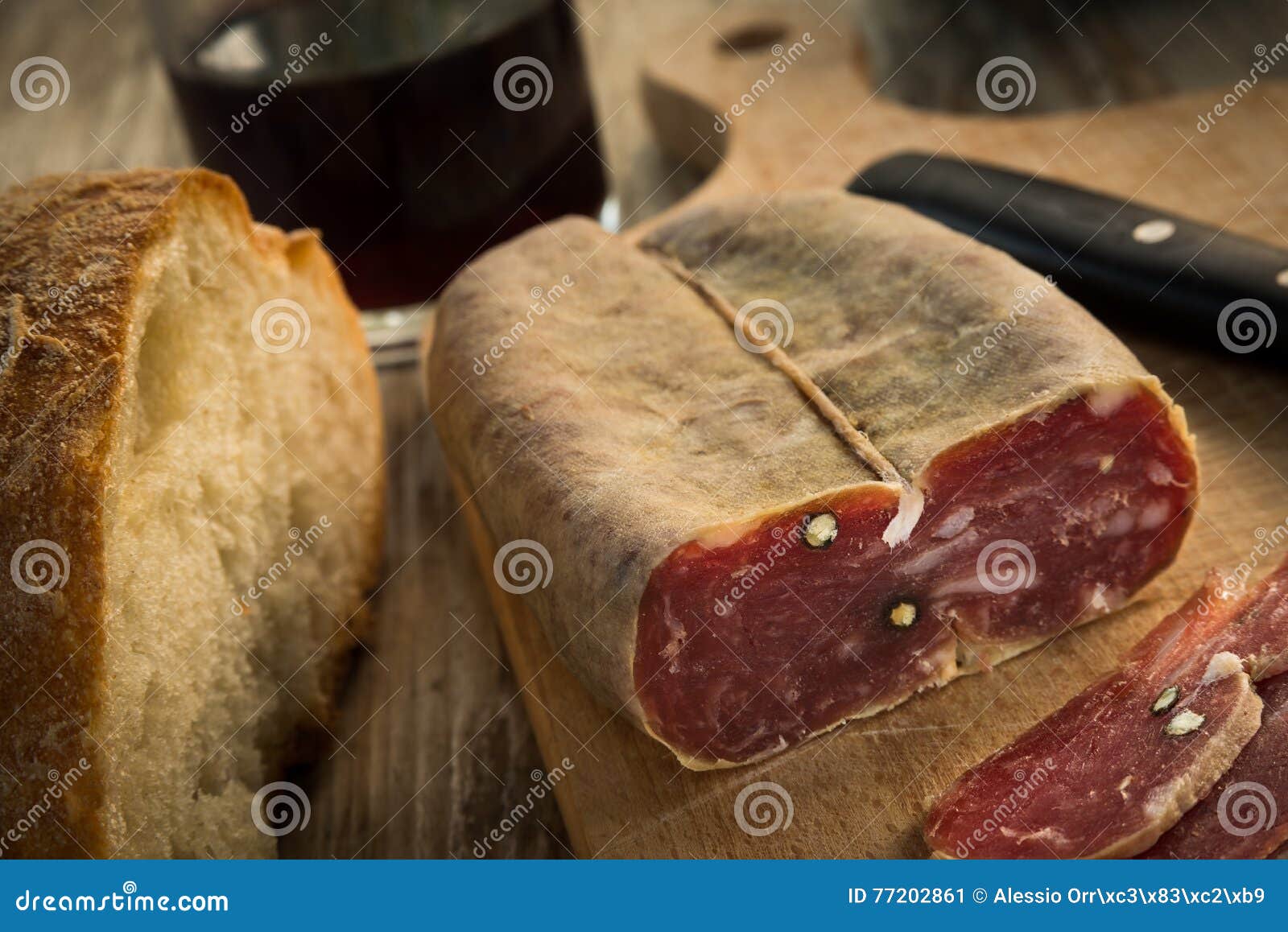Soppressata, Salame Italiano Imagem de Stock Imagem de porco